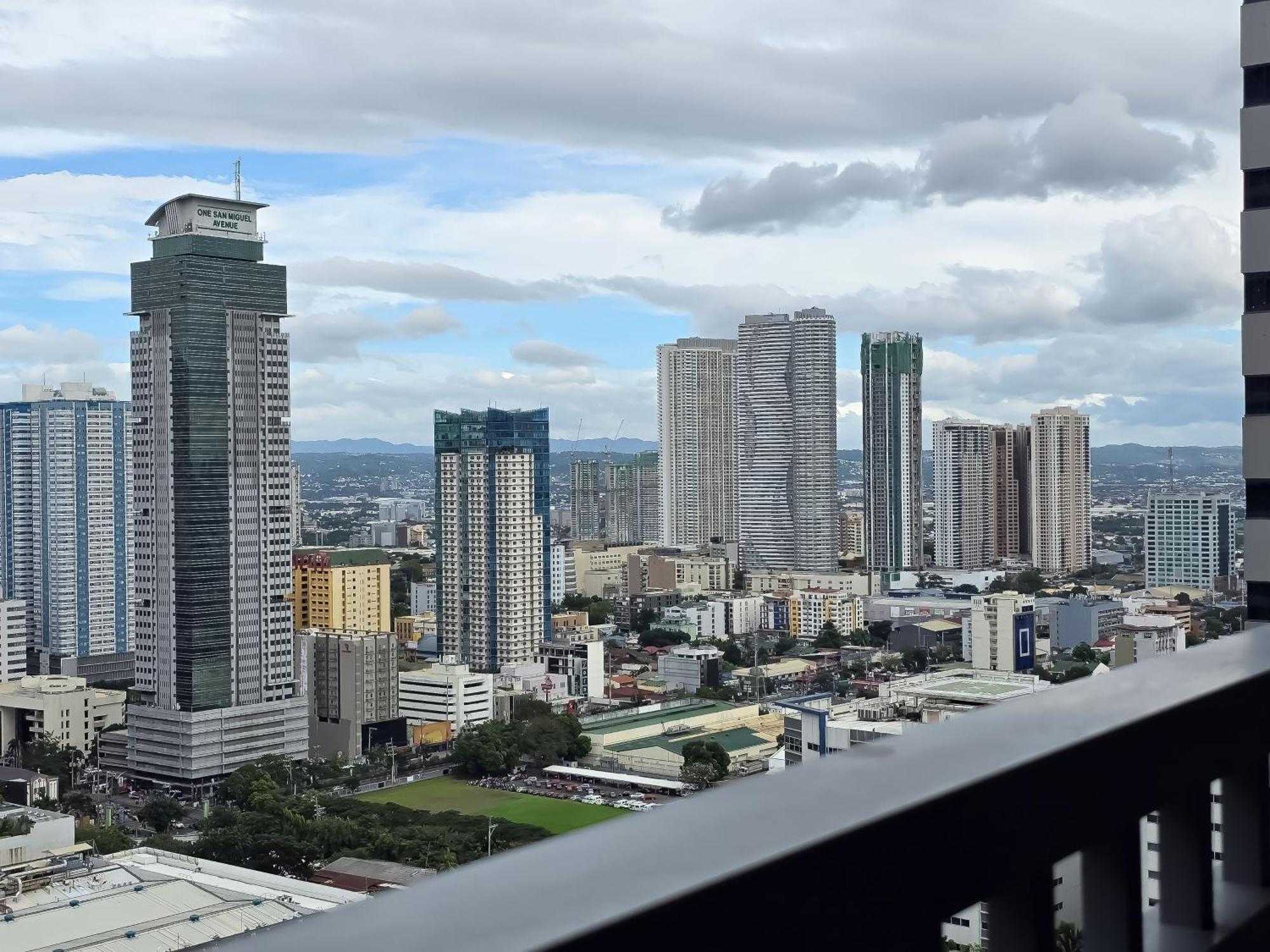 1Br Unit Condotel W Balcony Fame Residences #Fm64 Manila Exterior photo